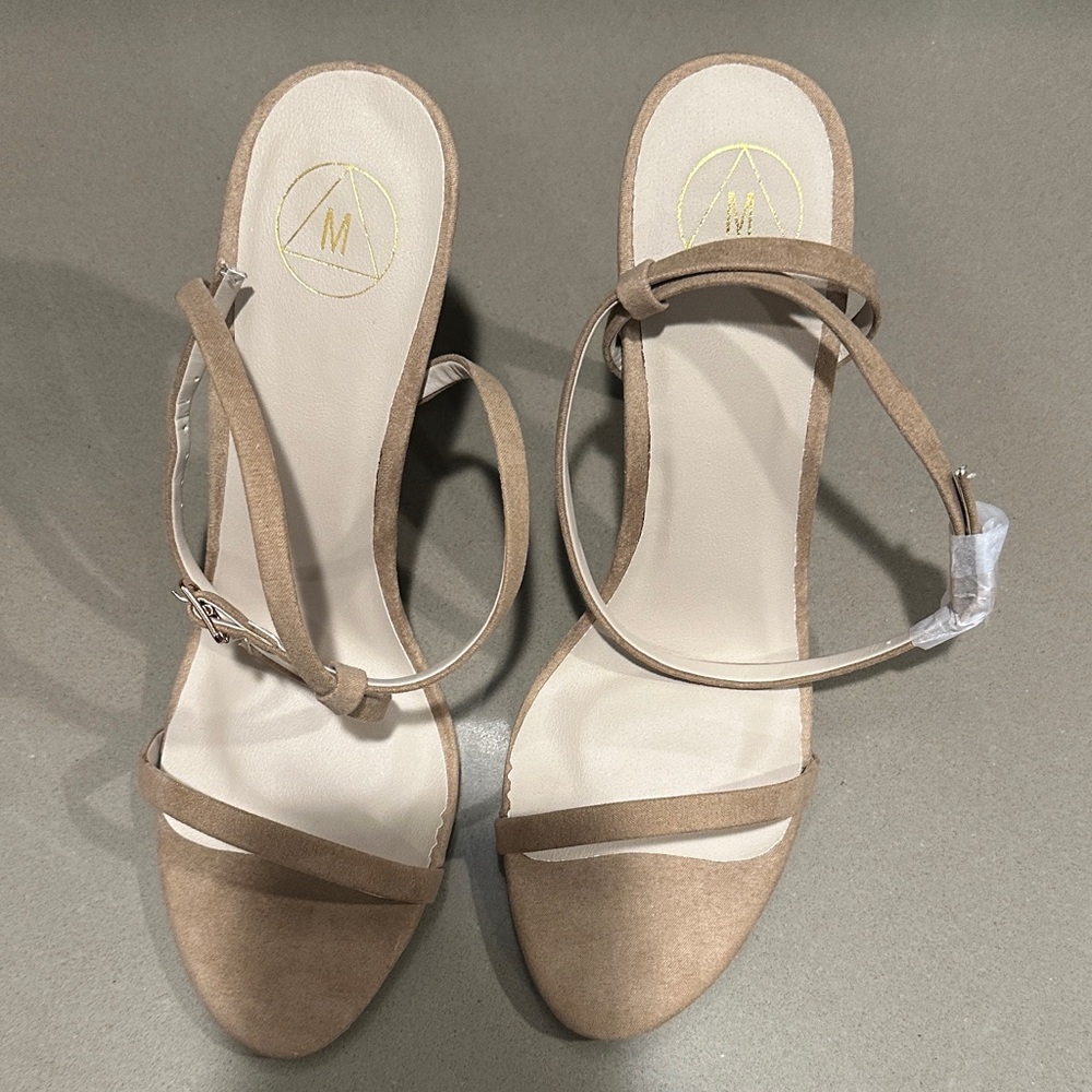 Elegant Tan Women's Sandals